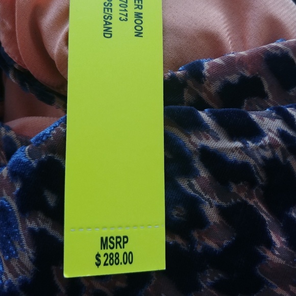 Catherine Malandrino Women Flowy Top - Picture 8 of 8